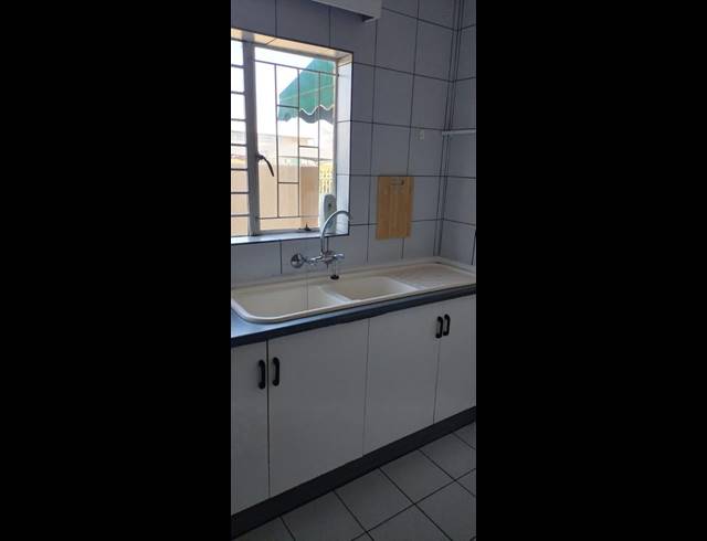3 BEDROOM TOWNHOUSE FOR SALE IN VAAL PARK EXT 1